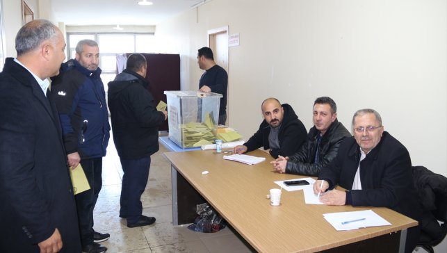 Güroymak'ta Esnaf ve Sanatkarlar Odası seçimi yapıldı