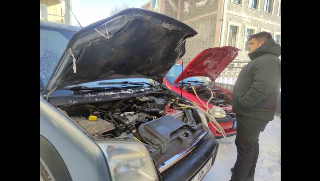 Ardahan'da Sibirya soğukları başladı, Göle eksi 36'yı gördü