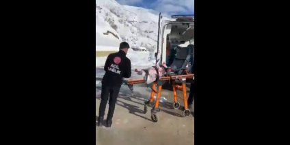 Şemdinli'de yanık olayı: 9 aylık bebek Van'a sevk edildi