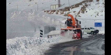 Van-Çatak yolunda 5. gün: Geçişler sadece acil ve öncelikli araçlara açık