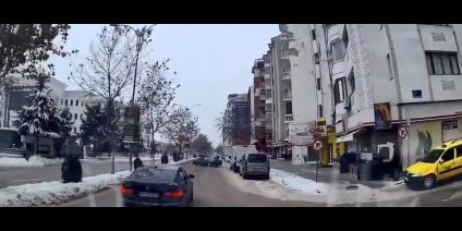 Tofaş otomobiliyle drift attı, trafiği tehlikeye soktu