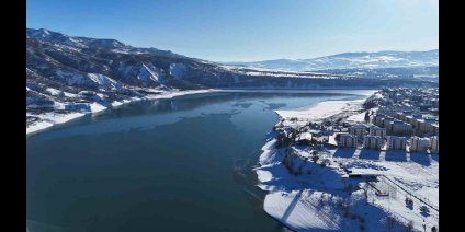 Munzur Nehri'nin kıyısında, karlar altında bir şehir: Tunceli, havadan görüntülendi