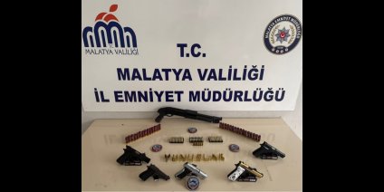 Malatya'da ruhsatsız silah operasyonu: 2 gözaltı