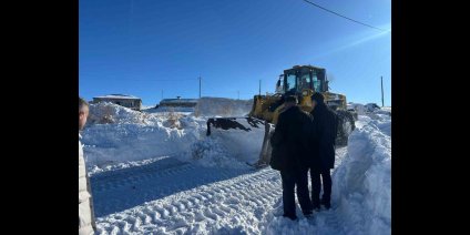 Susuz'da karla mücadele çalışmaları sürüyor