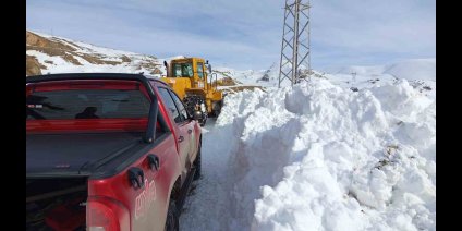 Hakkari'de zorlu kışta su seferberliği