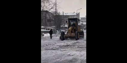 Patnos'ta karla mücadele çalışmaları devam ediyor