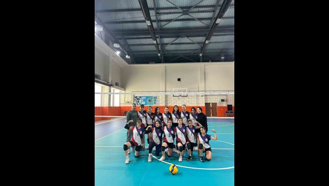 Selahaddin Eyyubi Ortaokulu yarı finallerde