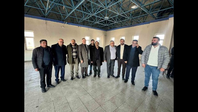 Burhan Taşdemir, Akyaka Esnaf ve Sanatkarlar Odası Başkanlığında güven tazeledi