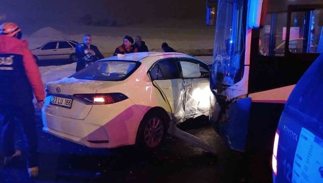 Elazığ'da trafik kazası: 1 yaralı