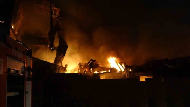 Malatya'da şantiyede korkutan yangın: 2 yaralı