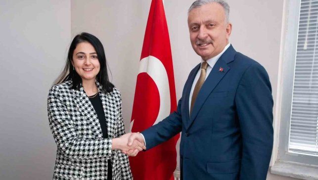 Doç. Dr. Manga, Sosyal Bilimler Enstitüsü Müdürü oldu