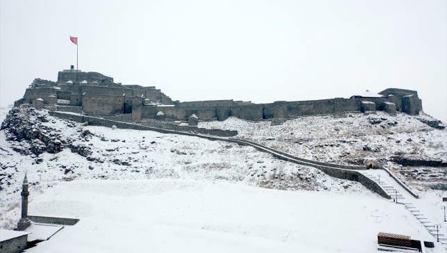 Kars, Ardahan, Erzurum ve Tunceli'de olumsuz hava koşulları etkili oluyor