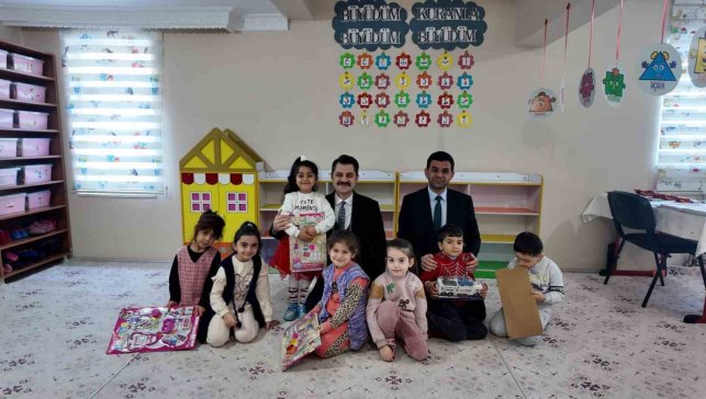 Kaymakam Yılmaz'dan 4-6 yaş Kur'an kursuna ziyaret
