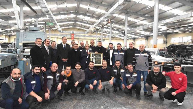Vali Çiftçi, 42'nci kuruluş yılında Zafer Ofset baskı tesislerini gezdi
