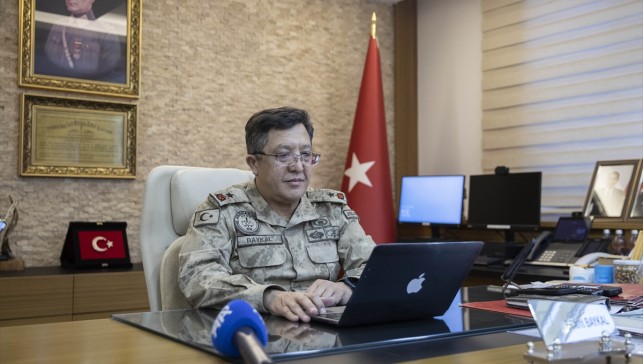 Tunceli İl Jandarma Komutanı Baykal, AA'nın Yılın Kareleri oylamasına katıldı