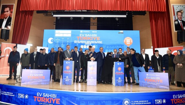 Bingöl'de Yüzyılın Konut Projesi ile yapılacak konutların hak sahipleri kurayla belirlendi