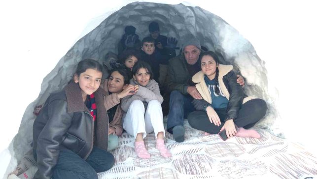 Hakkarili Yunus'tan iglo evi