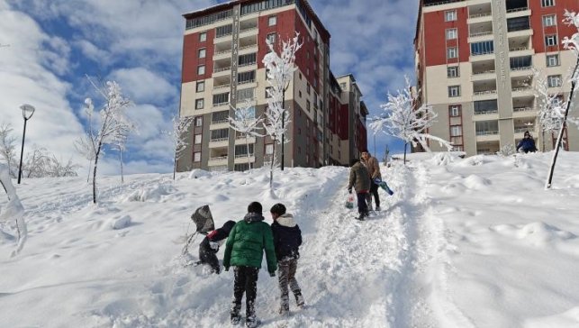 Muş'ta eğitime 1 gün ara verildi