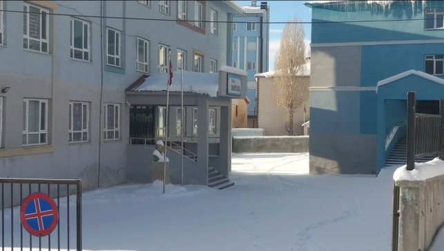 Başkale'de taşımalı eğitime 1 gün ara verildi