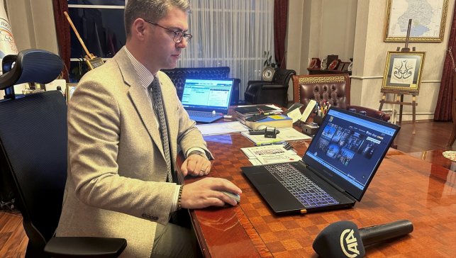 Erciş Kaymakamı Murat Karaloğlu, AA'nın Yılın Kareleri oylamasına katıldı