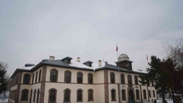 MHP'den Erzurum Kongre binası açıklaması