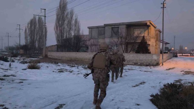 Iğdır'da torbacılara darbe: 15 adrese eş zamanlı operasyon