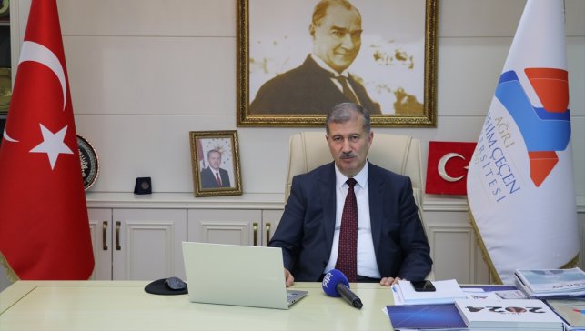 Rektör Gülçin, AA’nın ‘Yılın Kareleri’nde 2025’e damga vuran fotoğrafları oyladı