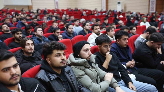 Erzincan'da Umre ödüllü gençlik yarışması