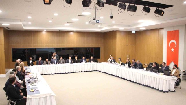 Elazığ’da Fethi Sekin Şehir Hastanesi’nde sağlık hizmetleri masaya yatırıldı