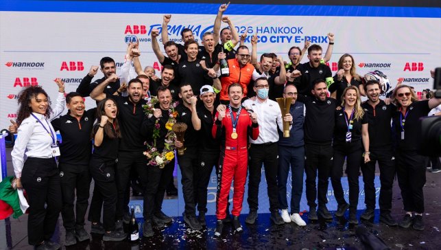 Citroen Racing, ABB FIA Formula E Dünya Şampiyonası'nda ilk zaferini elde etti