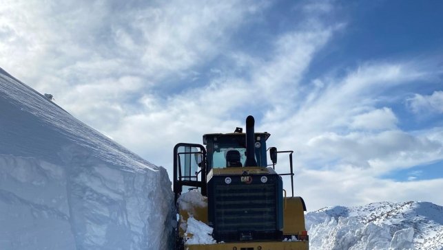 Battalgazi'de 1 metreyi bulan karla mücadele