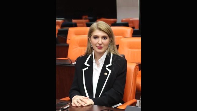 AK Parti Malatya Milletvekili İnanç Siraç Kara Ölmeztoprak'tan Miraç Kandili mesajı