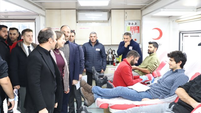Şemdinli'de kan bağışı kampanyası sürüyor