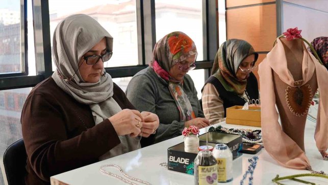 Elazığ'da kadınlara yönelik kurs programı sürüyor