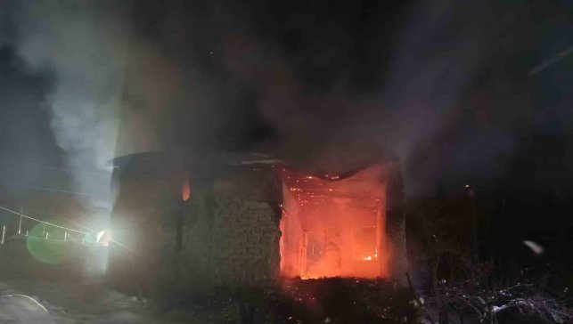 Erciş'te 3 ayrı yangın