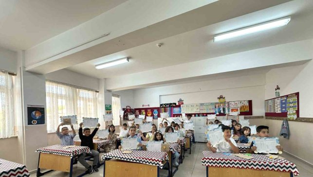 Yarıyıl tatili karne sevinciyle başladı