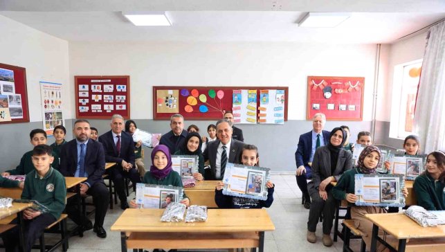 Bingöl'de 58 bin öğrenci karne sevinci yaşadı