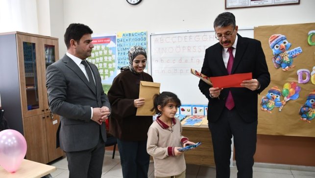 Hakkari'de 70 bin öğrenci yarıyıl tatiline girdi