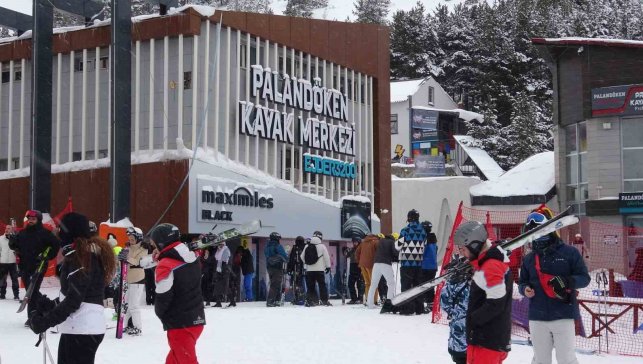 Palandöken'de sömestir tatili yoğunluğu