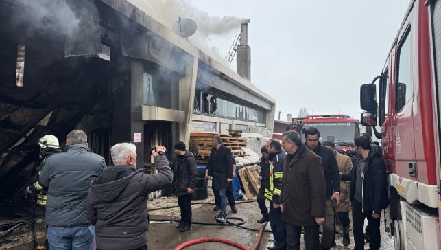Erzurum'da Keresteciler Sitesi'nde çıkan yangında 2 kişi öldü, 6 kişi yaralandı