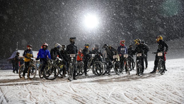 Erzurum'da Snowbike Türkiye Şampiyonası öncesi sporcular antrenman yaptı