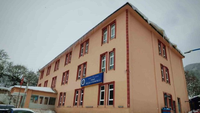 Posof Meslek Yüksekokulu'na Posoflu müdür