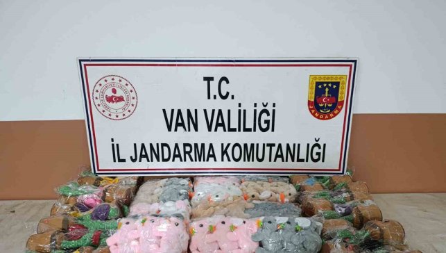 Başkale'de gümrük kaçağı malzeme ele geçirildi