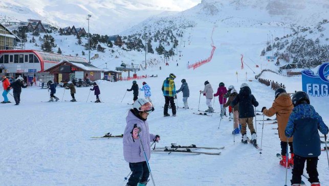 "Kayak Bilmeyen Kalmasın" projesi devam ediyor