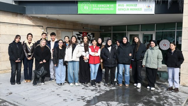 Gençlik Kış Kulübü Muşlu çocukların yarıyıl tatilini renklendiriyor