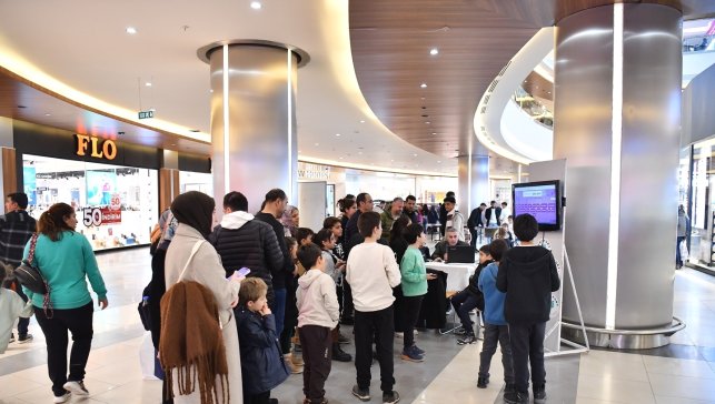 Yeşilyurt Belediyesi geleneksel AVM sömestr spor şenliği başlattı