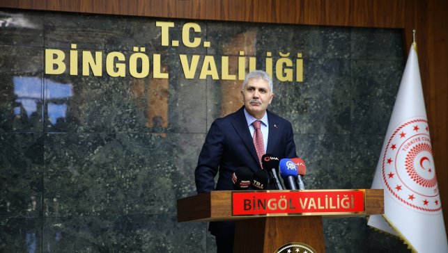 Bingöl Valiliğine atanan Cahit Çelik görevine başladı