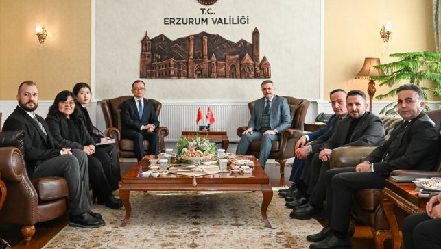 Çin'in Ankara Büyükelçisi Ciang Şüebin Erzurum'da ziyaretlerde bulundu