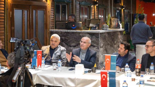 Başkan Er, MİAD yönetimi ve üyeleriyle bir araya geldi