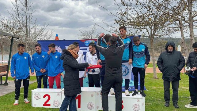 BEÜ'de kros takımı Türkiye üçüncüsü oldu